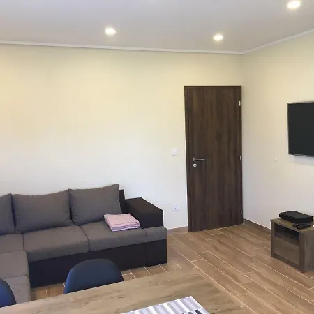 Konrad Apartman Balatonmariafurdo Exterior photo